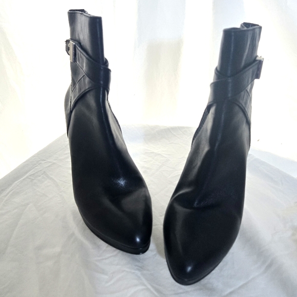 Enzo Angiolini Leather Booties NWOB ❤️ - Picture 8 of 15